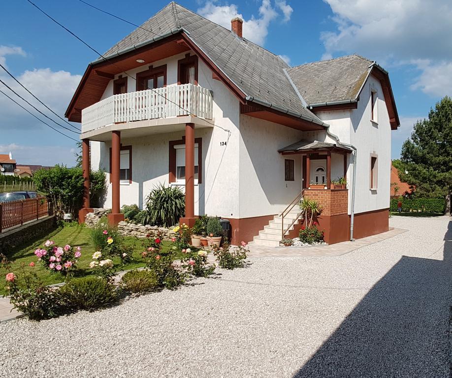 Villa Nora Хевиз Экстерьер фото