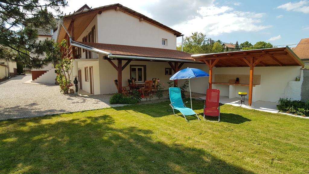 Villa Nora Хевиз Экстерьер фото