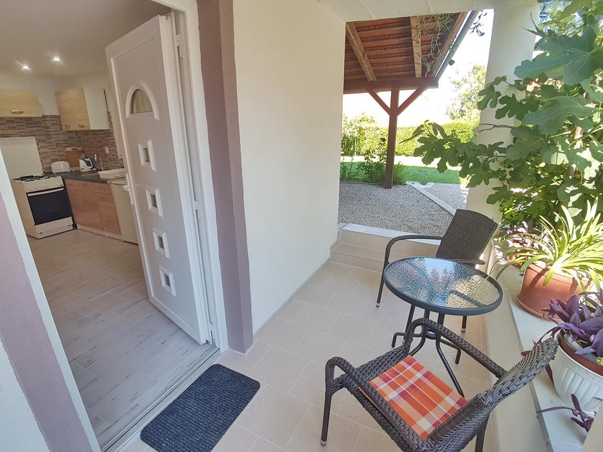 Villa Nora Хевиз Экстерьер фото